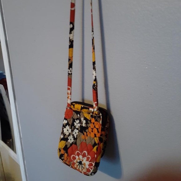 2 Vera Bradley crossbody purses - Picture 4 of 6